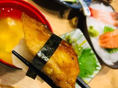 鹅肝手握寿司-隐泉京望日式料理(太和广场店)