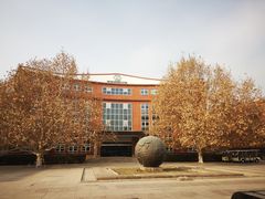 -北京市海淀外国语实验学校