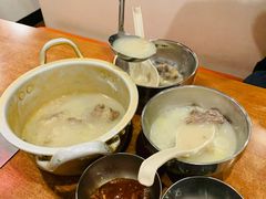 老妈特制牛尾汤-蒜香焼肉PURUSHIN(马场路店)