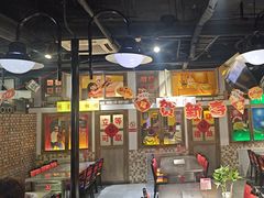 -马路牙子烧烤音乐酒馆(望京店)