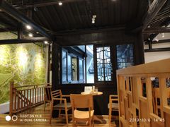 -猫的天空之城概念书店(杭州南宋御街店)