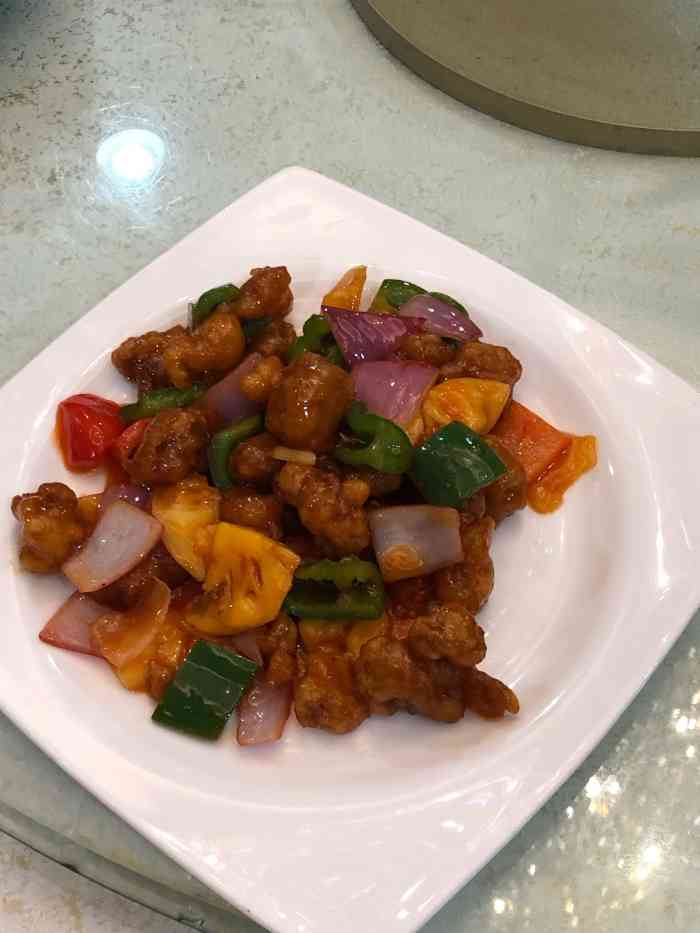 鸿星海鲜酒家粤港潮楼-"想不到糖沙翁超好味,但餐包比平时差,可能.