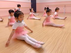 -爱德米乐艺术学院(西宸天街校区)