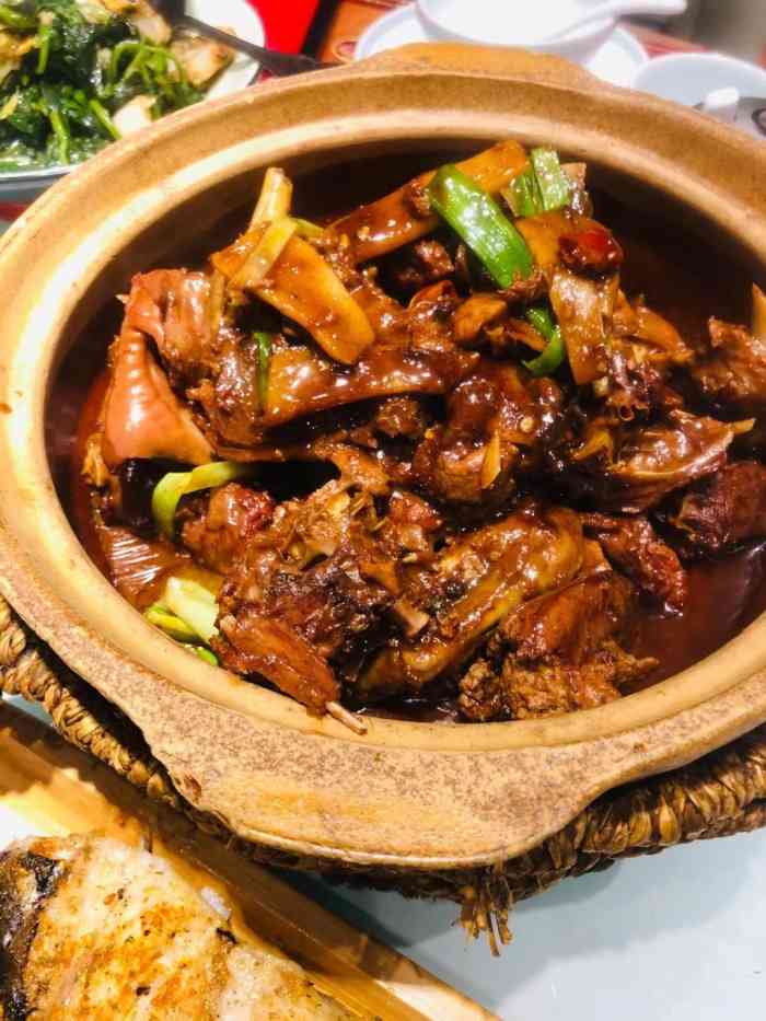 老水塔杂鱼馆-"因为比较喜欢老水塔同安路店,所以有一天中.