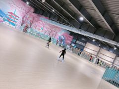 -极限PLAY运动娱乐新世界·团建派对潮玩休闲馆·室内蹦极高空游乐园