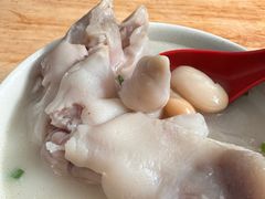 -雷祖芳老妈蹄花店