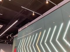 -UNI UNI(环亚凯瑟琳店)