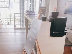 -杭州中升之星奔驰4S店(滨江店)