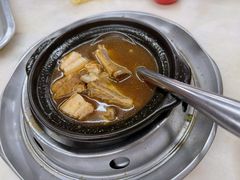 正宗空煲肉骨茶-新峰肉骨茶