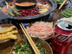 -黄潇洒老火锅(九眼桥宏济巷店)