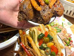 -小三峡食府(西五路店)