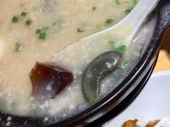 皮蛋瘦肉粥-恋萍小吃(时代店)