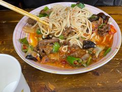 -歹歹的加个面过油肉拌面