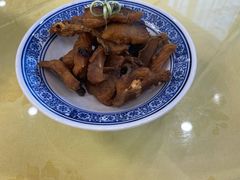-山明水秀大饭店