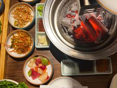 -明洞阿姨·韩式酱蟹烤肉·创意料理(三元桥店)