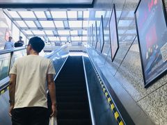 -盈丰路(地铁站)