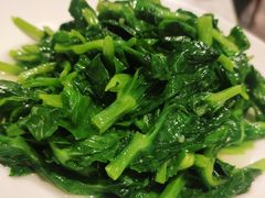 鸡油炒豆苗-香港百合居(LCM置汇旭辉广场店)