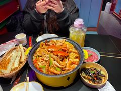 -徐记小怪兽肉蟹煲店(哈西万达金街店)