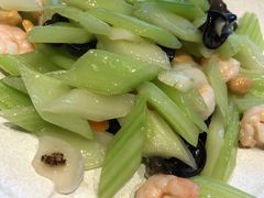 西芹百合-红樱桃·欢乐餐厅(太原里店)
