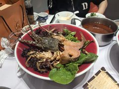 -红鼎豆捞·非遗鲍皇汤火锅(宝丰路店)