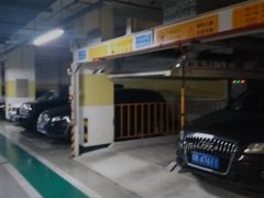 -北京银泰中心-停车场