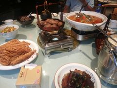 -帅巴人舅母子腊蹄民俗村