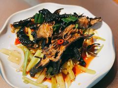 无骨鸡爪-滇越乘象云南餐厅(豆各庄店)