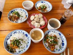-高师傅特色米粉汤包(建设路店)