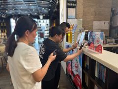 -钟书阁(松江泰晤士小镇店)