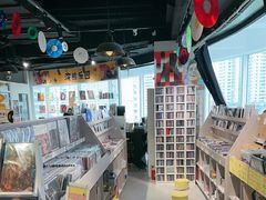 -浣熊唱片店(上海影城店)