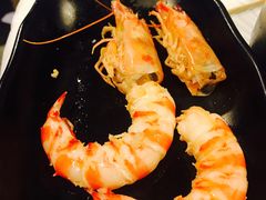 -鲜入围煮花胶鸡海鲜火锅