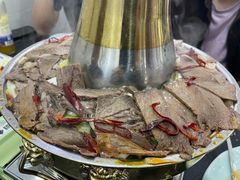 -撒拉人家.酸菜牦牛肉火锅