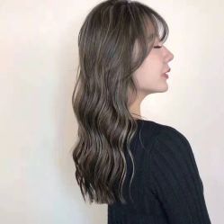 -猫小姐美发美甲造型店