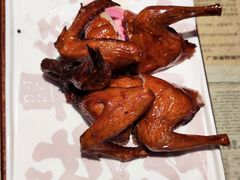 红烧乳鸽-大鸽饭(北京路店)
