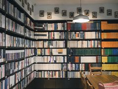 -晓风书屋(浙大紫金港店)