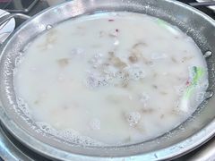 -老来福·非遗酸汤兔(凯旋路店)