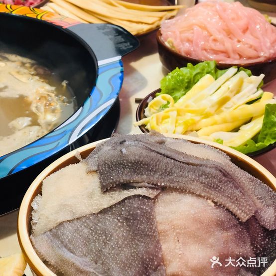 馋嘴老友重庆鲜货火锅(江头店)
