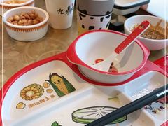 -左庭右院鲜牛肉火锅(金山万达店)