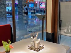 -阿妮叶李(光谷世界城店)