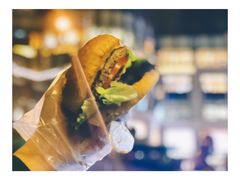 牛泰极-龙治汉堡(中华城店)