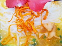 -桥香园过桥米线(国贸店)
