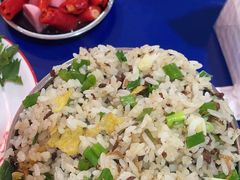 -牛华周记麻辣烫起源店