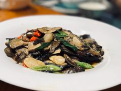-乡村馕坑肉·烧烤·新疆菜·本地人更爱吃(阿勒泰首店)