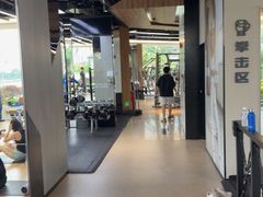 -威克健身游泳(万菱汇店)