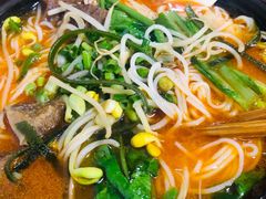 红烧牛肉米线-李米线(总店)