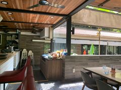 -植物园哈利亚餐厅