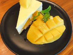 芒果芝士-Chom Cafe and Restaurant