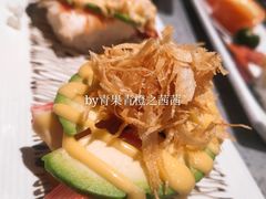 橙香牛油果寿司-小乔回转寿司(铁东万象汇店)