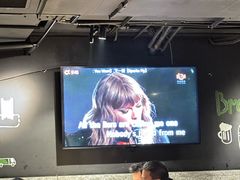 -麦凯伦烧烤·精酿超级工厂店(金桥总店)