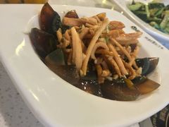 -张大师鸭爪爪特色干锅(南湖店)